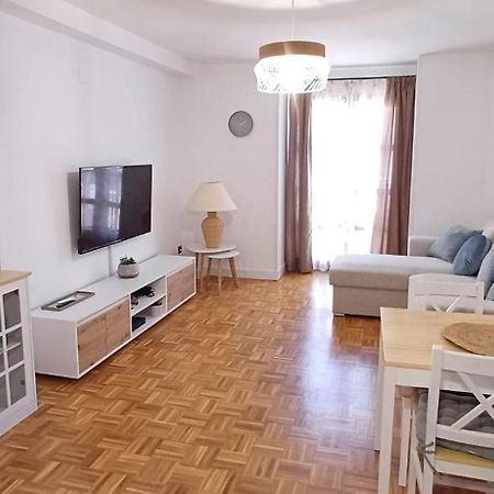 La Marmota Apartment กาสเตียโญ เด ฮากา ภายนอก รูปภาพ